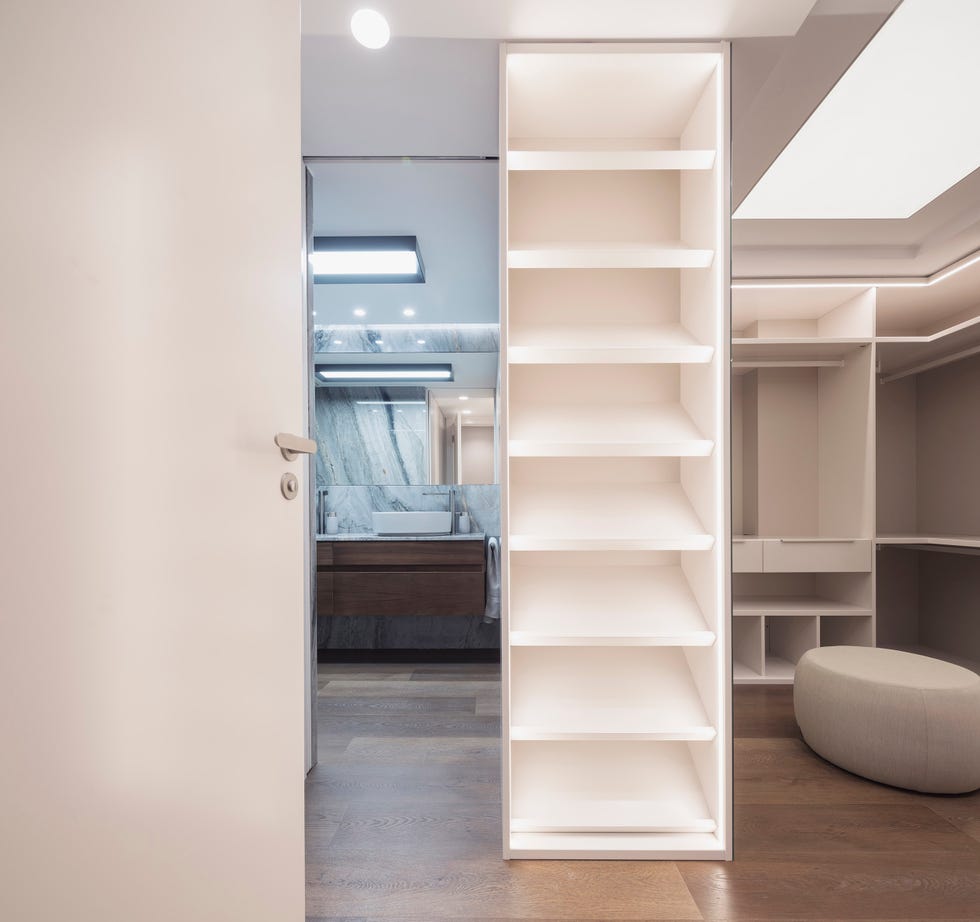 vestidor y baño en suite