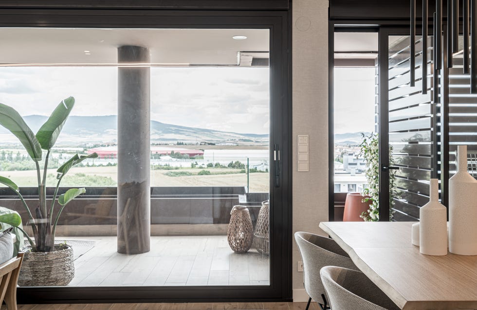 puerta corredera con acceso a la terraza