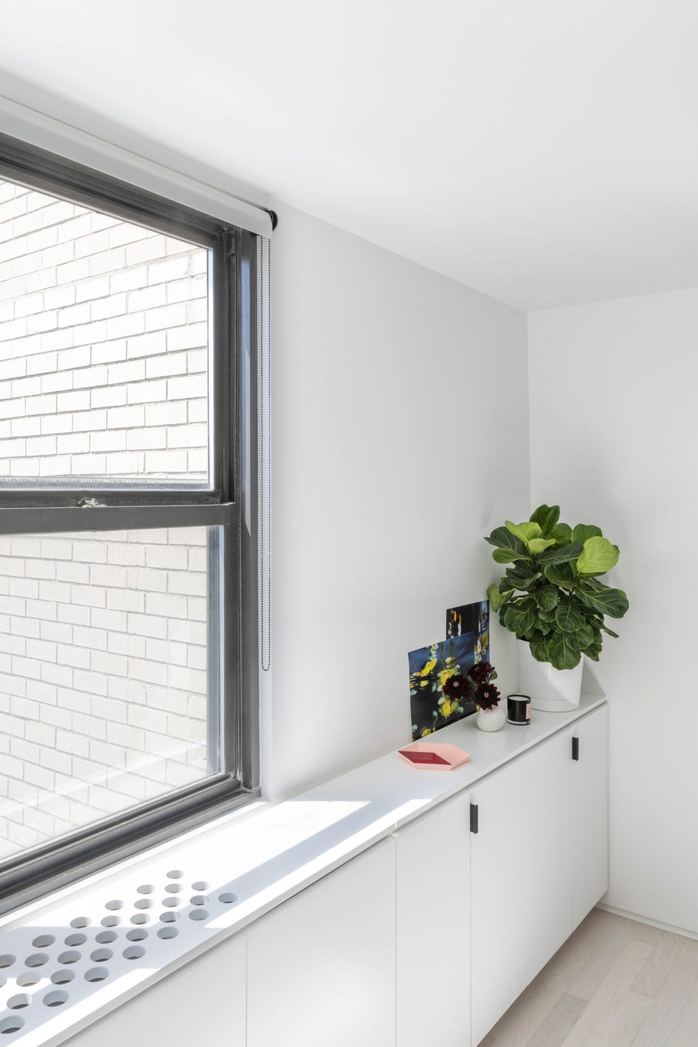 apartamento de diseño minimalista en color blanco