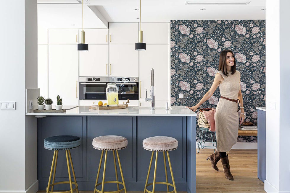 piso reformado en madrid cocina abierta al salón