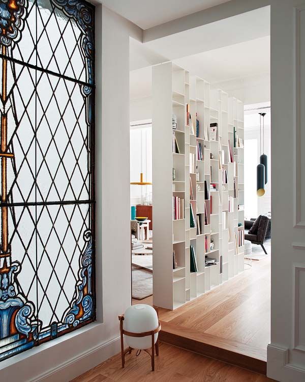 un piso en san sebastián reformado con estilo clásico y moderno por mikel irastorza