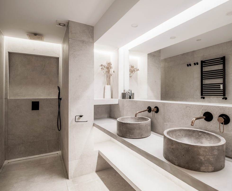 baño industrial realizado en piedra