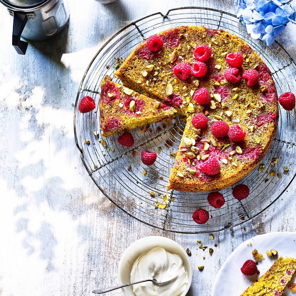 pistachio and raspberry upside down cake