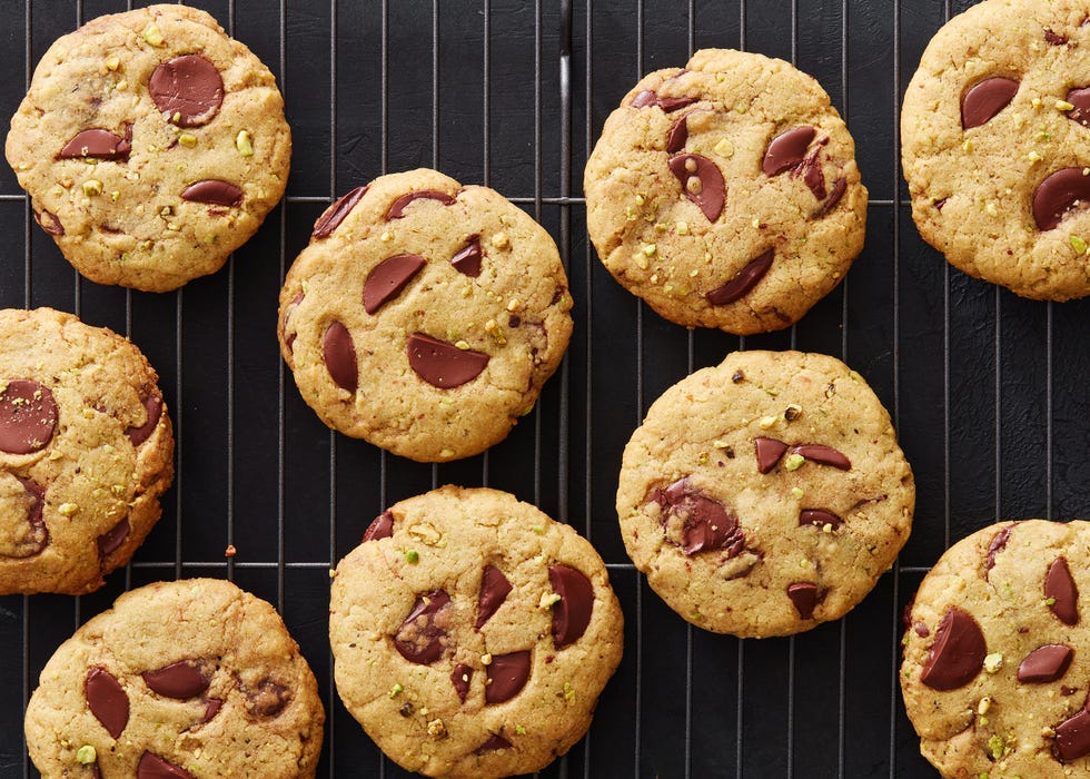 pistachio chocolate chip cookies