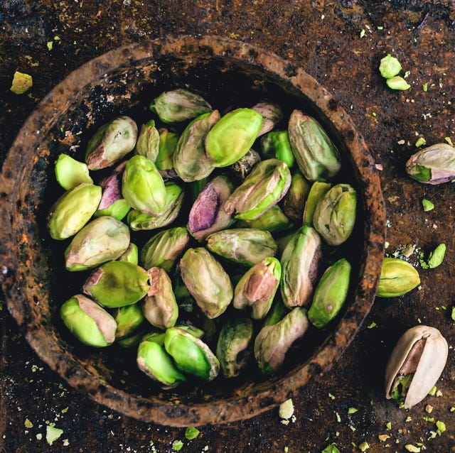 bowl of pistachio nuts