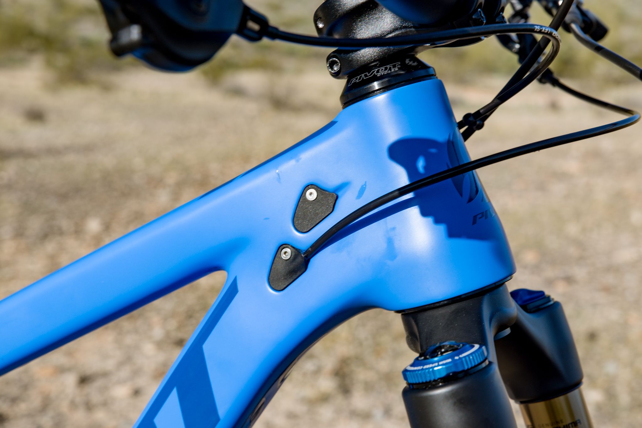Bicycle, Bicycle part, Bicycle frame, Vehicle, Bicycle wheel, Blue, Road bicycle, Hybrid bicycle, Bicycle handlebar, Cobalt blue, 