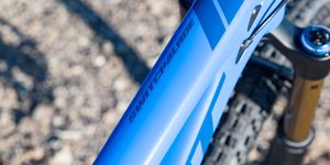 Blue, Bicycle tire, Bicycle part, Bicycle wheel, Cobalt blue, Vehicle, Bicycle, Bicycle frame, Tire, Bicycle fork, 
