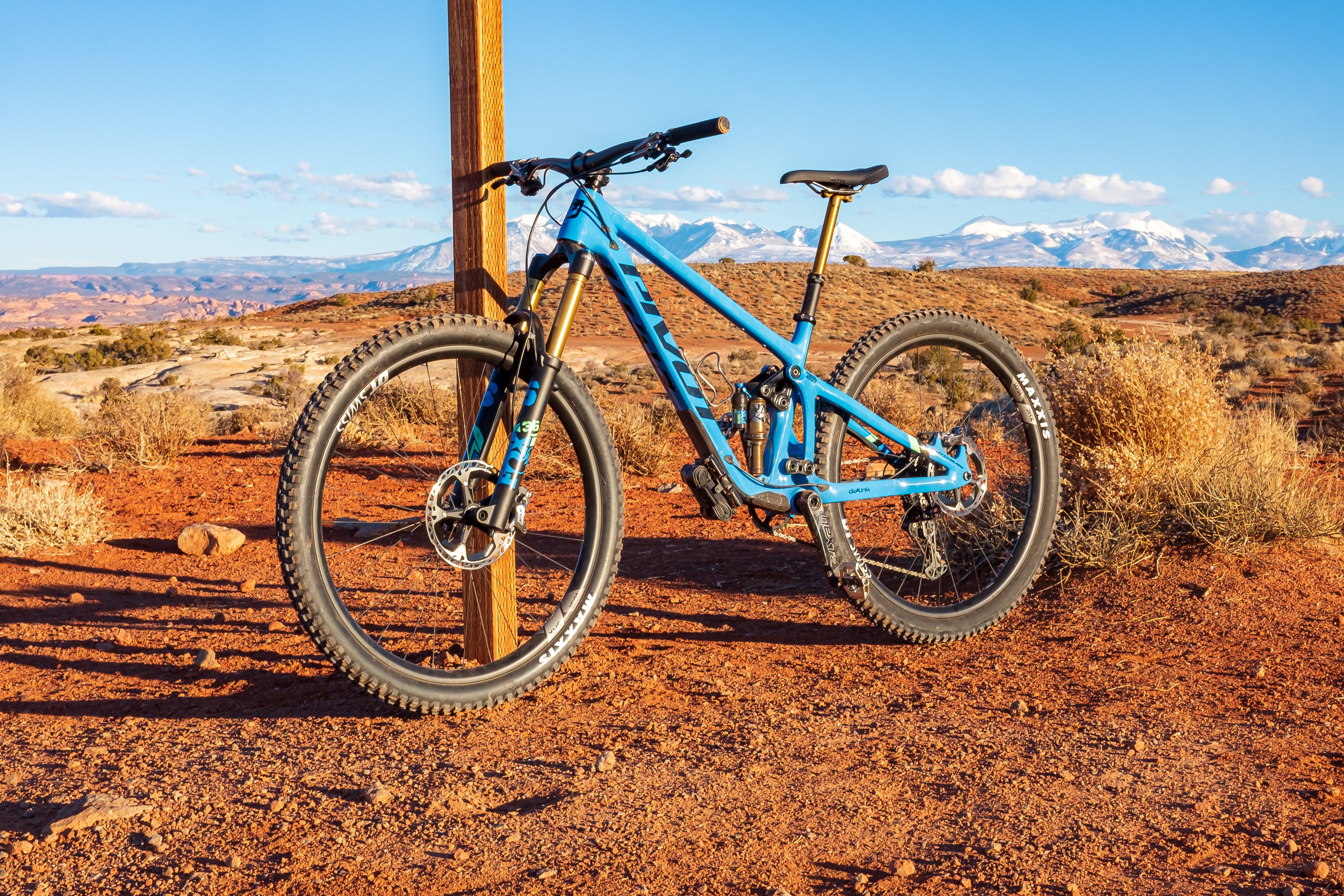 Pivot best sale bikes switchblade