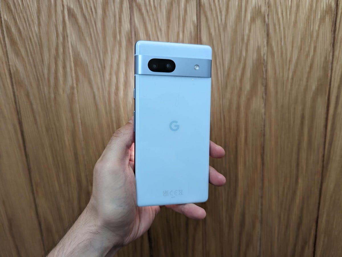 How Google's Pixel 2 Now Playing song identification works