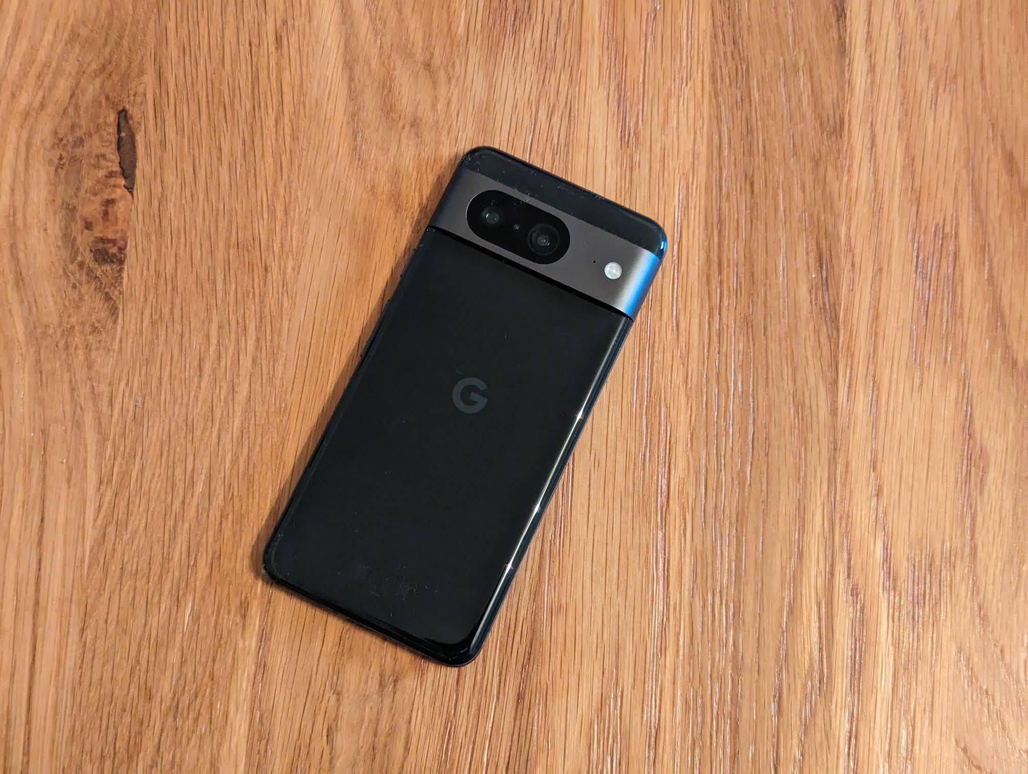 Google Pixel 8 Pro Review: New Pixel, Old Problems