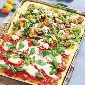 Pizza de tomate con mozzarella e higos pizza de tomate con mozzarella e higos
