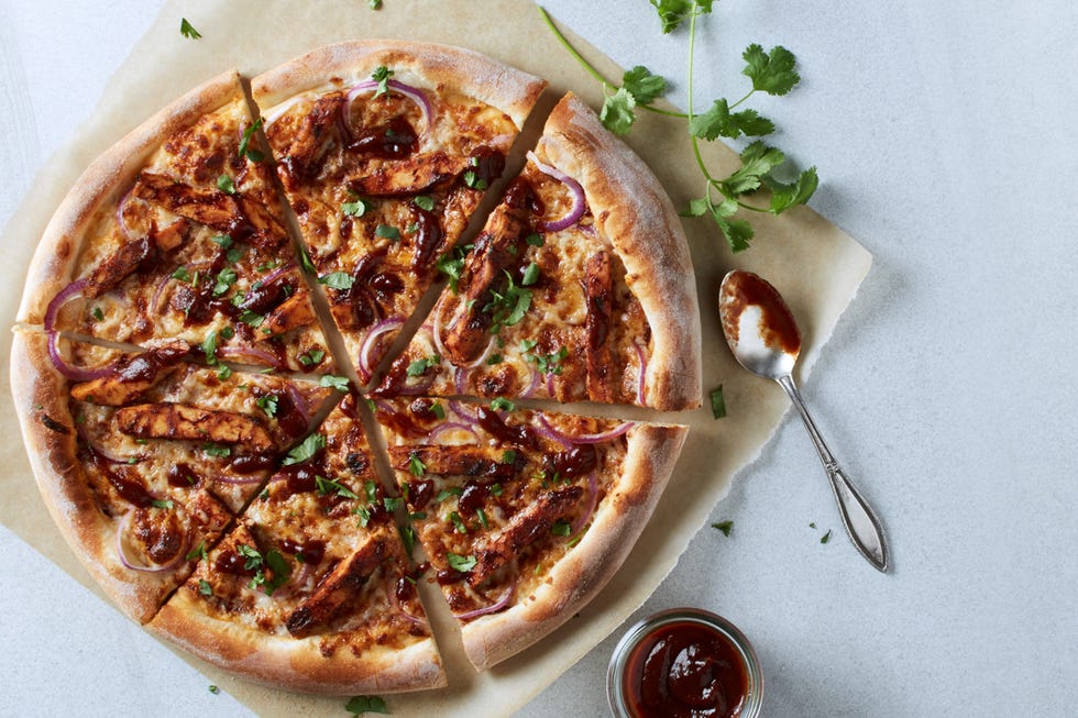 Dish, Food, Cuisine, Ingredient, Tarte flambée, Flatbread, Pizza, Baked goods, Produce, Comfort food, 