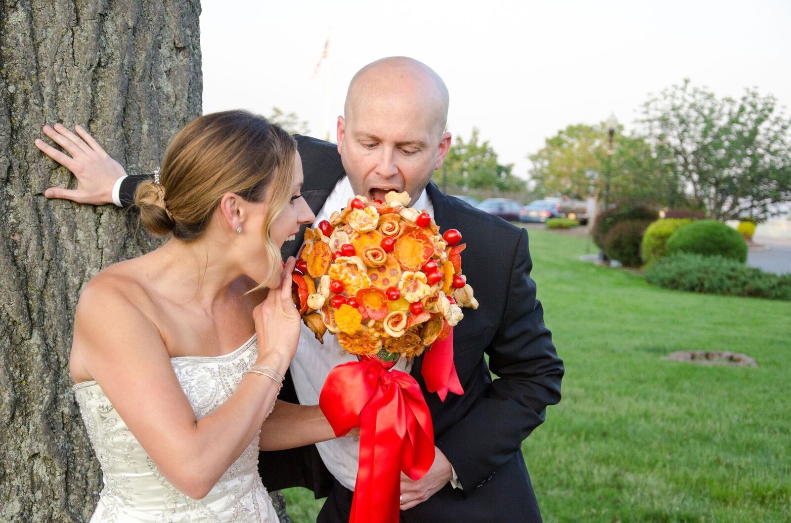 Brides Are Carrying Pizza Bouquets Down The Aisle Instead Of Flowers