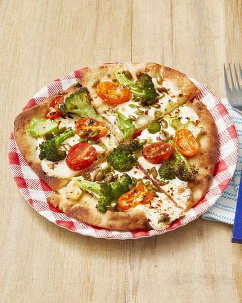 broccoli and tomato flatbread pizza