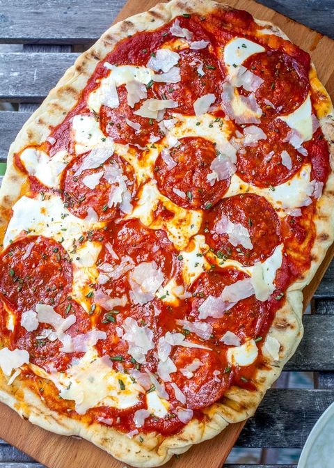 gilled pizza with pepperoni