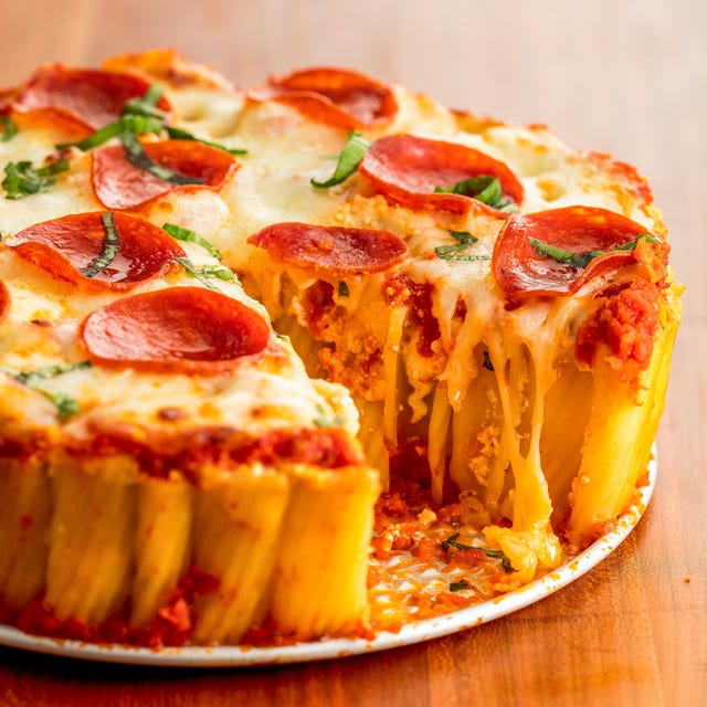 rigatoni topped with cheese and pepperoni then baked in a circle