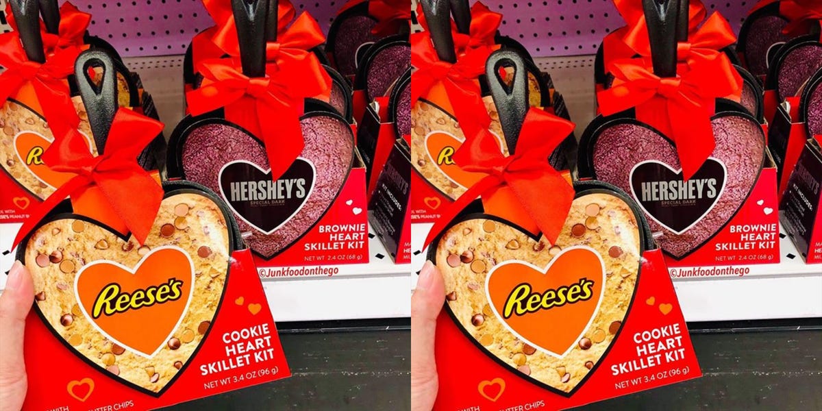 Target Is Selling A Reese's Easter Cookie Skillet Kit