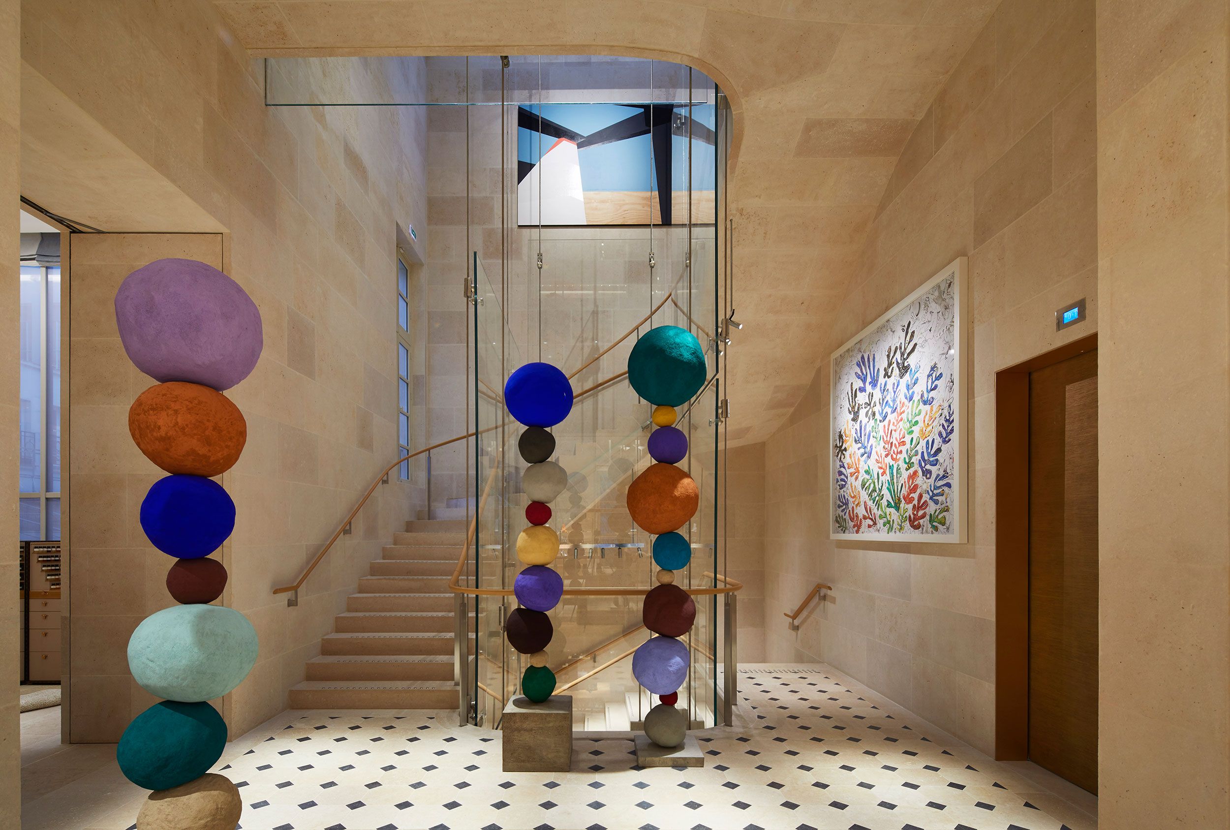 Louis Vuitton store by Peter Marino, Paris – France