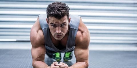 お腹のコアマッスルを鍛えるための最高のエクササイズ - トータルボディトレーニングとコアマッスルの統合