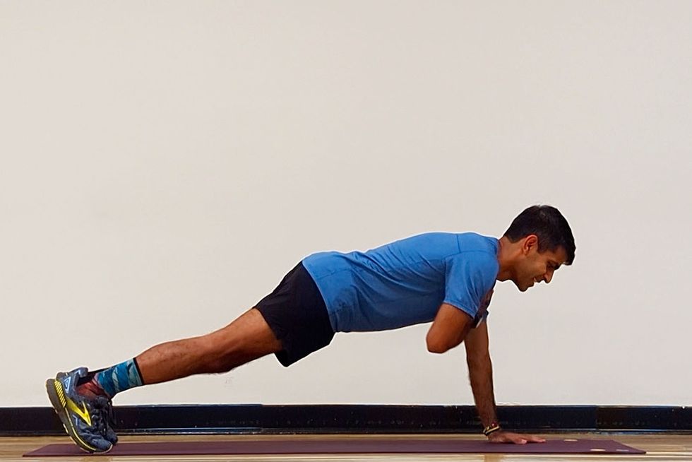 stability exercises for beginners, plank shoulder tap