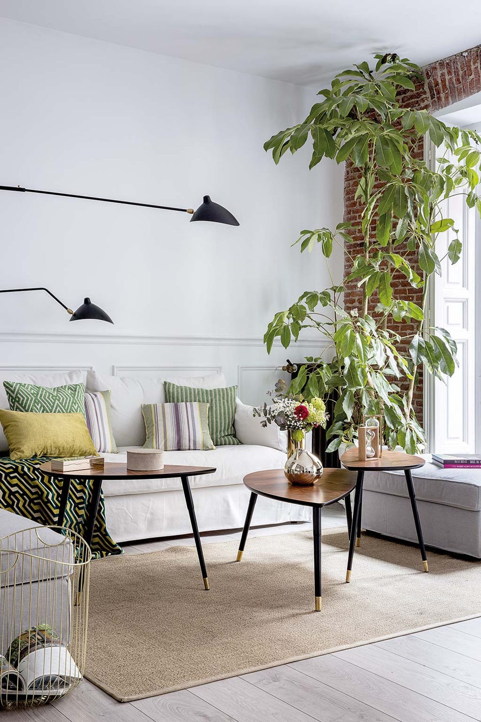 Salón decorado con estilo nórdico