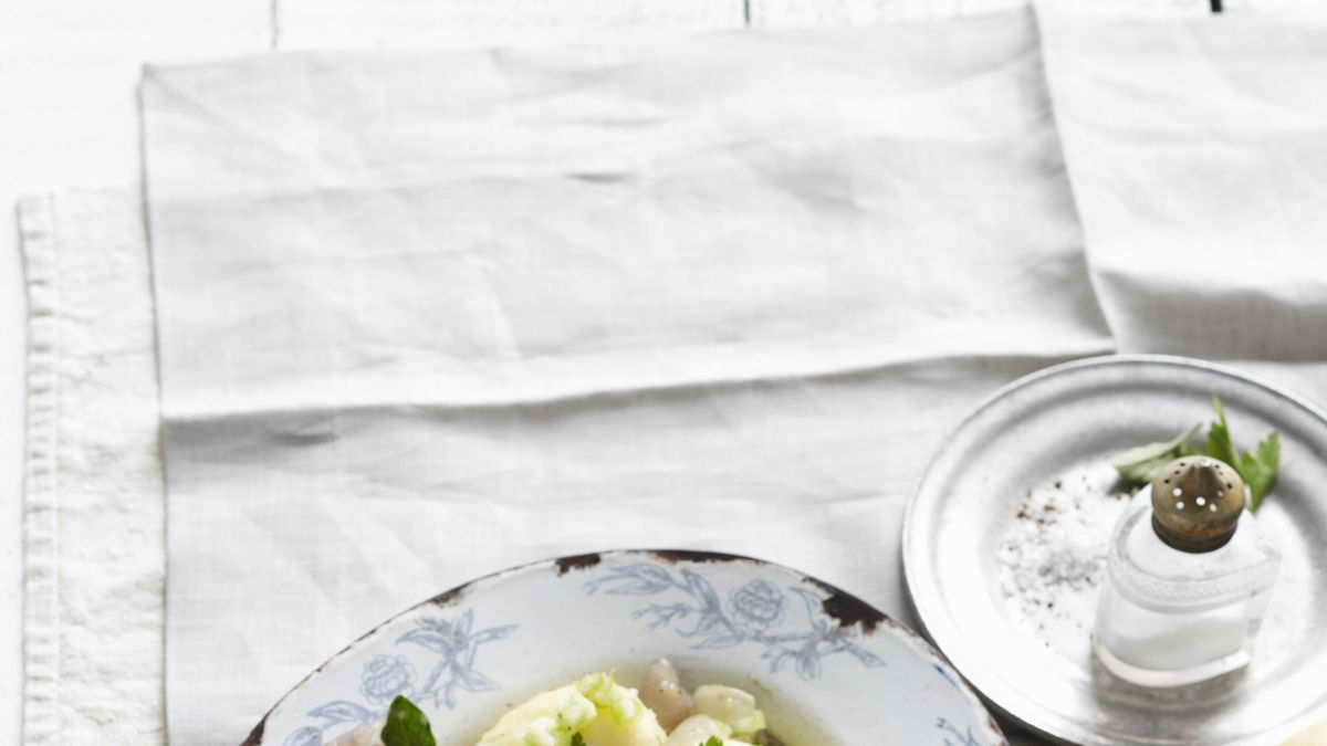 preview for Gli ingredienti giusti dell'originale insalata nizzarda