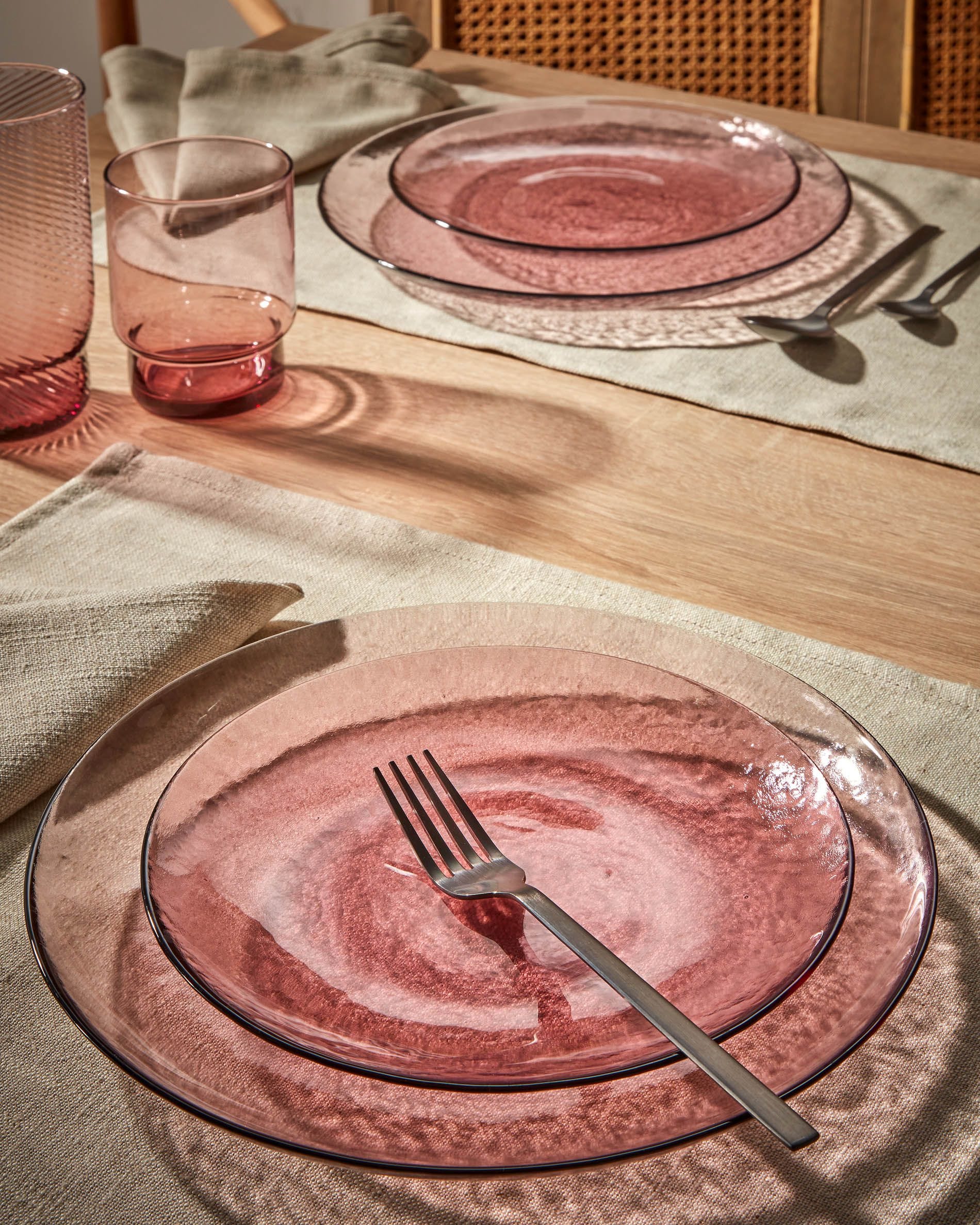Plato de cristal rosa