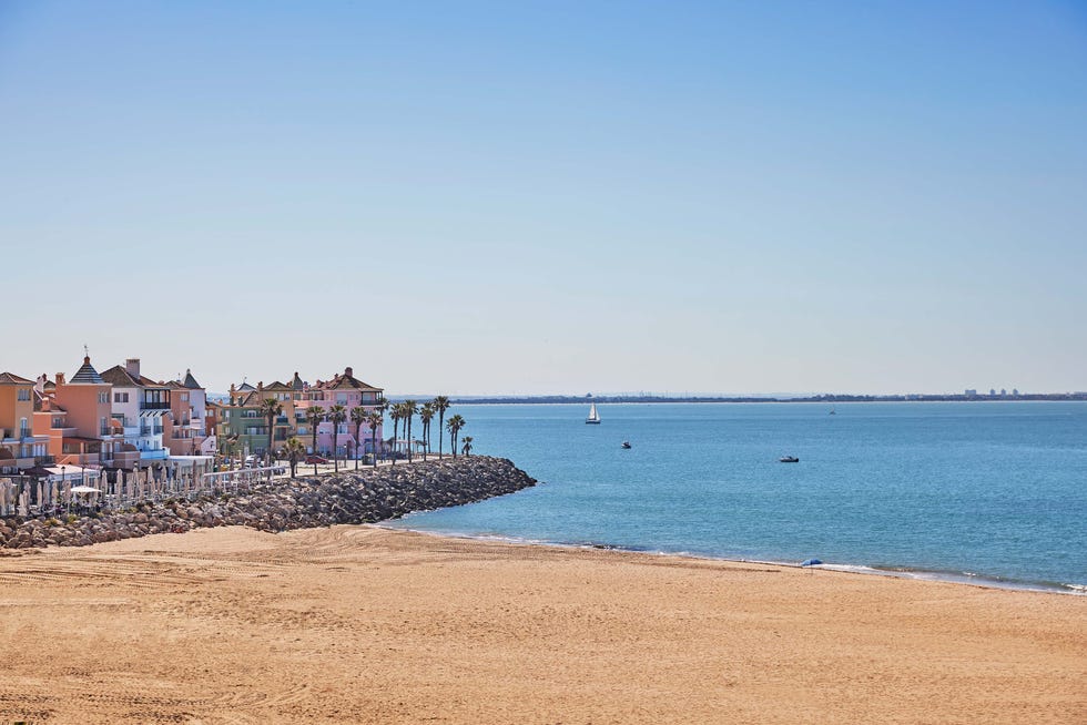 playa de santa catalina en el puerto de santa maría