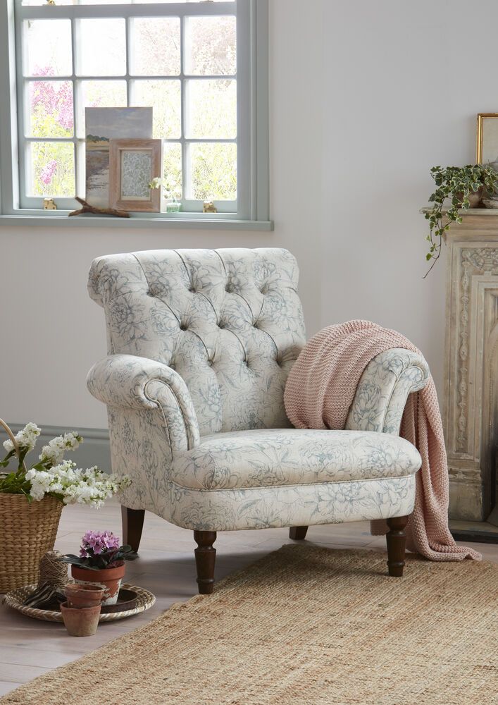 Dfs calm wing online chair