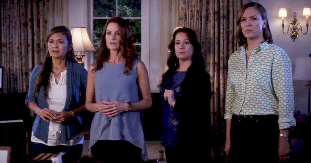 Marlene King Explained How the Pretty Little Liars Moms Got Out of the  Basement