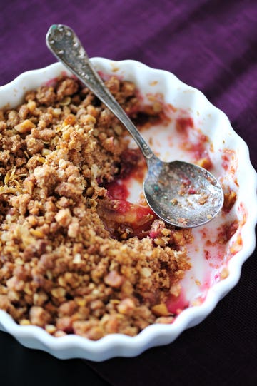 plum crumble