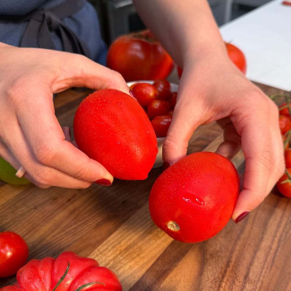 types of tomatoes