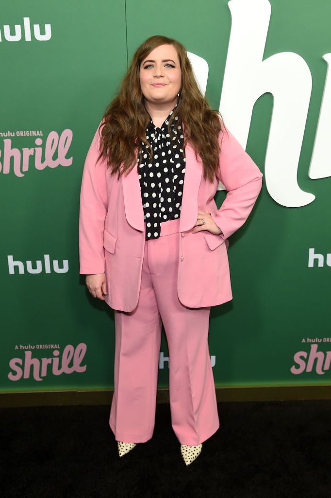 plus size fall outfit ideas aidy bryant pink suit