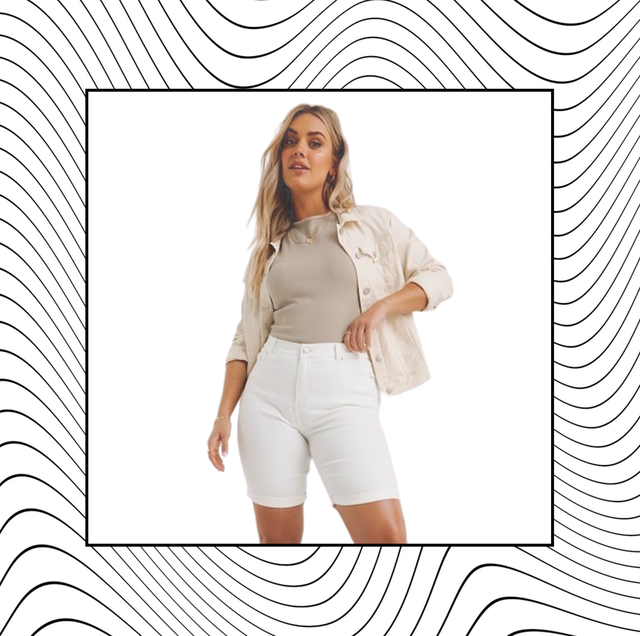 HOW TO STYLE WHITE SHORTS FOR SUMMER 2023  WAYS TO WEAR WHITE SHORTS - 13  PETITE OUTFITS 