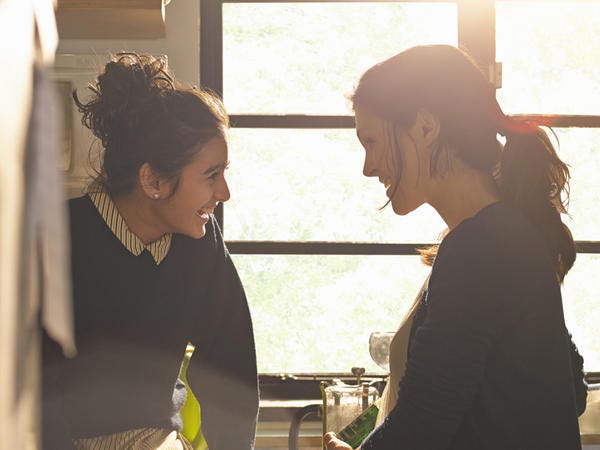 Happy, Interaction, Sharing, Conversation, Black hair, Necklace, Backlighting, Dreadlocks, Wine glass, 