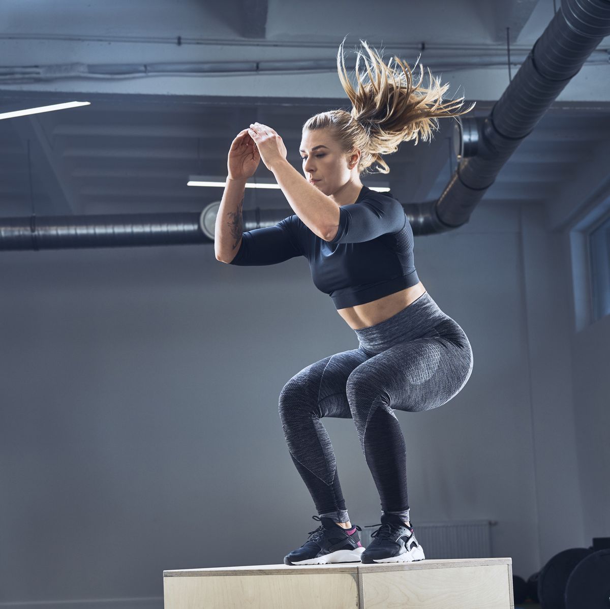 8 top plyometric exercises & how to do them properly