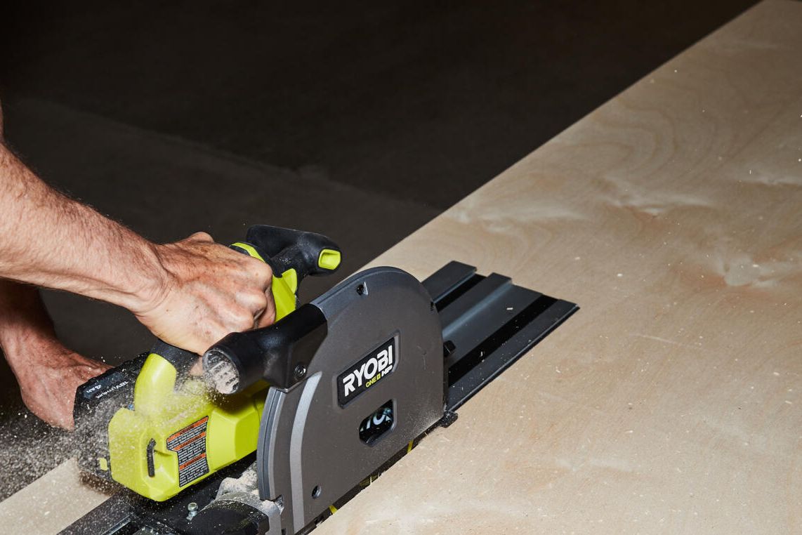 Affordable, Simplified Track Saws Go