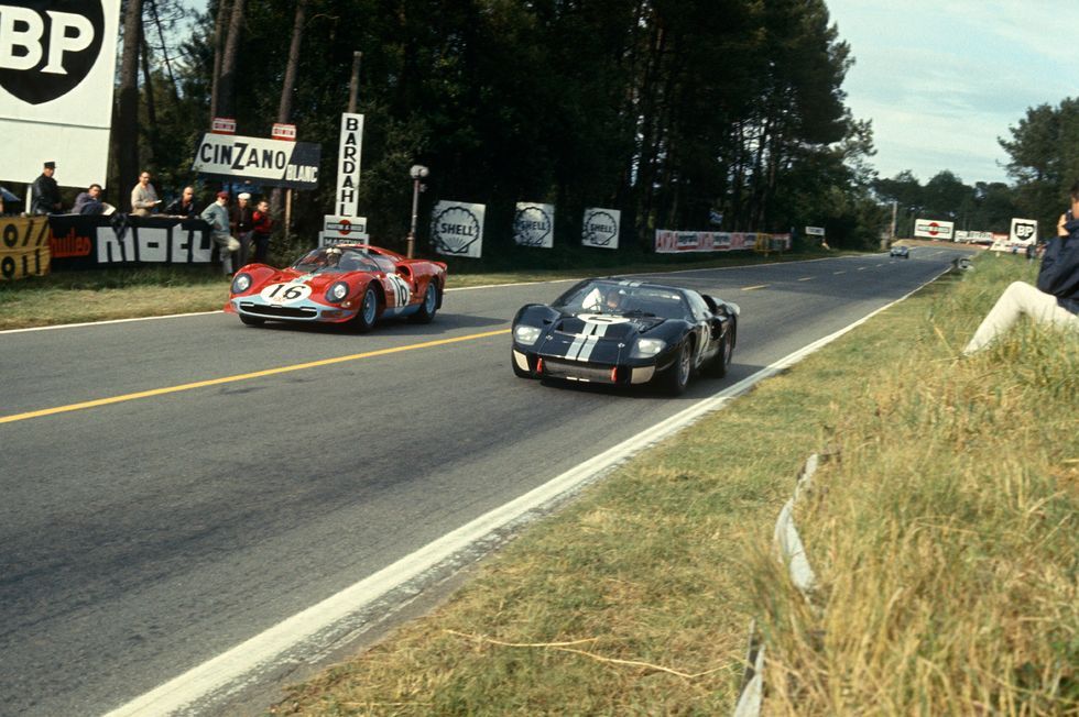 フォード vs フェラーリ』の元になった実話と1966年のル・マン24時間レース