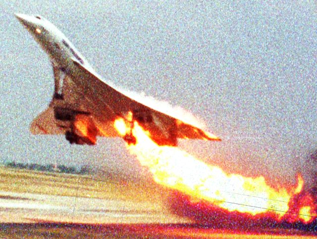 air france concorde flight 4590 takes off with fire trailing from its engine on the left wing killing all 109 people aboard and four others on the ground