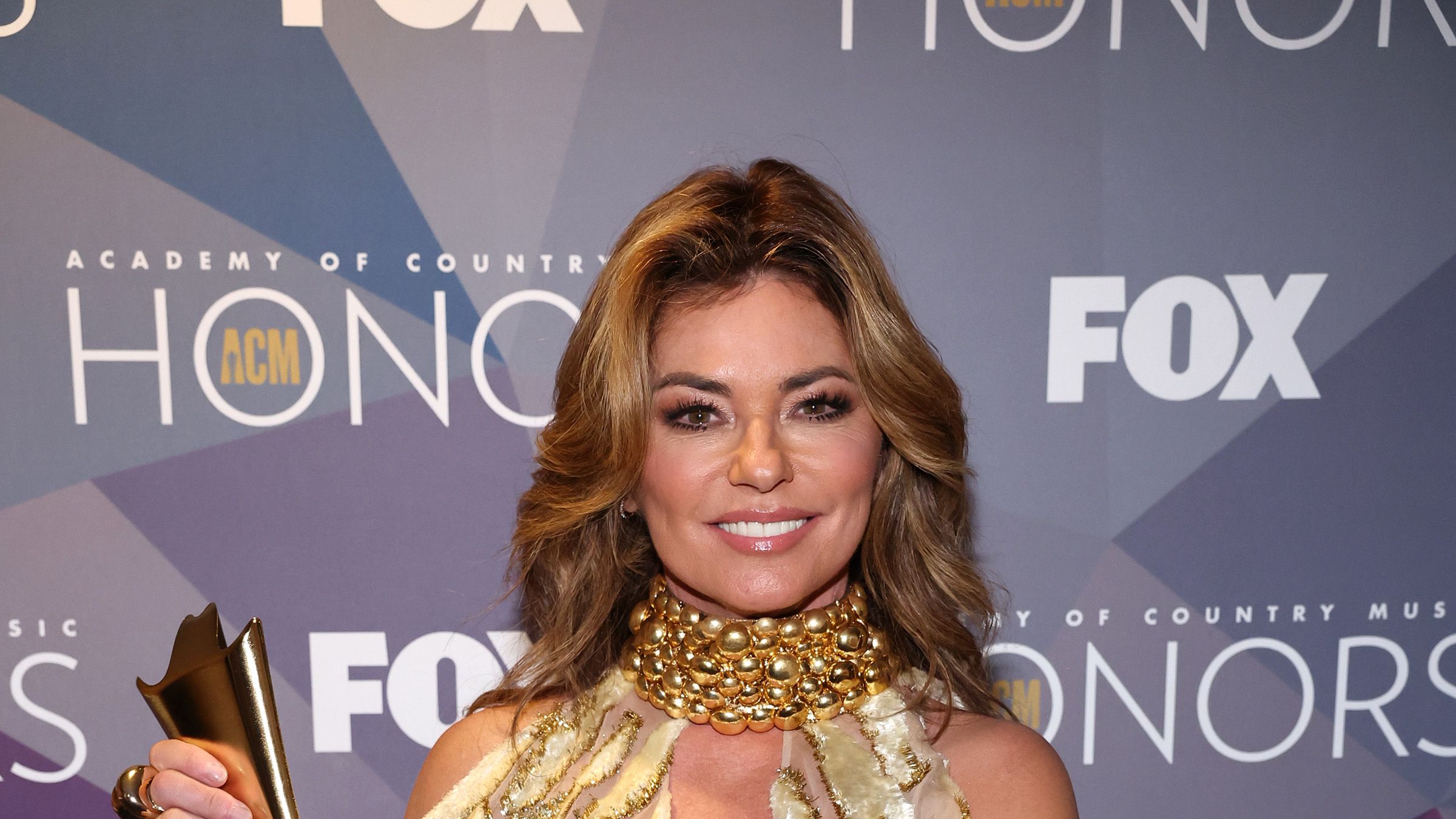 What Is Shania Twain's Net Worth In 2023? How The Star Makes Money