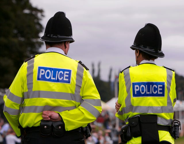 police search for runner who assaulted pedestrian