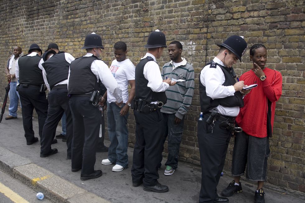 uk   notting hill carnival   police search black youth