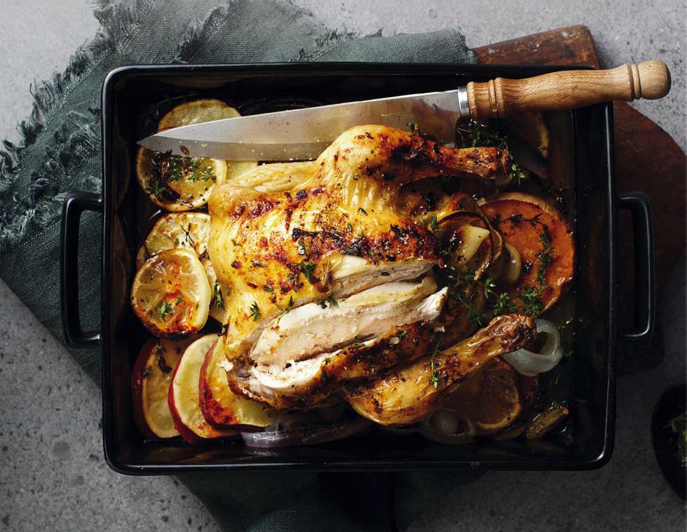 pollo asado con verduras y cítricos