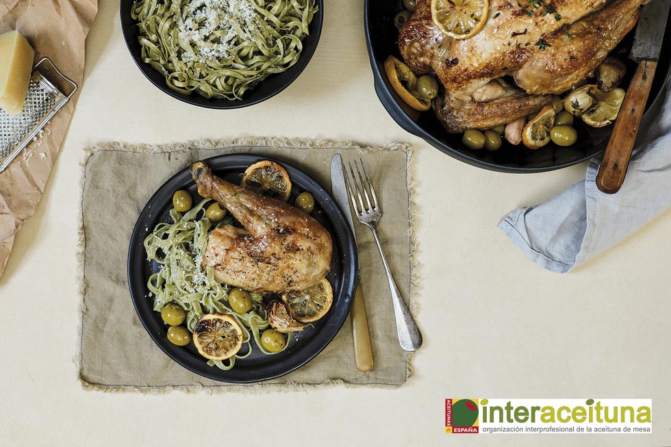 pollo de corral con aceitunas