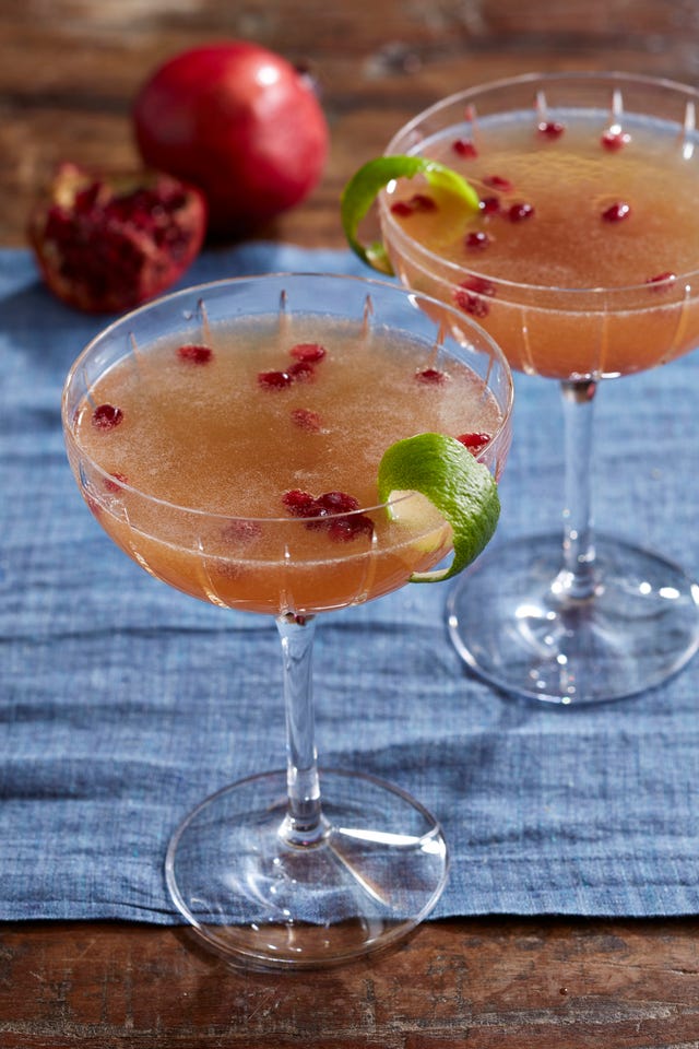 Best Pomegranate French 75 Recipe - How to Make Pomegranate French 75