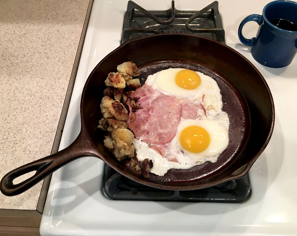 Deep Fryer Kitchen Utensils Cast Iron Egg Frying Pan 4 Cups