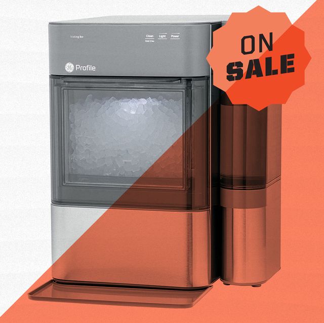 Scoop Up this Countertop Nugget Ice Maker at a Discount Right Now