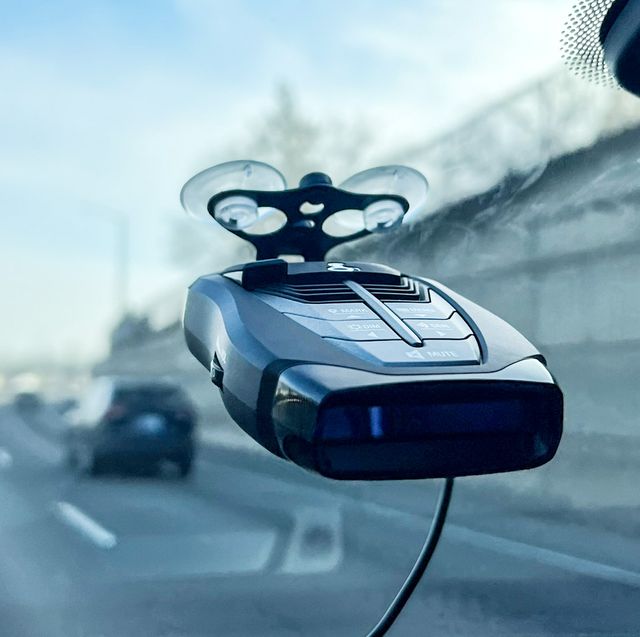 Radar Detector Car 16 Band V7 Speed Safety Voice Alert Car Radar LED  Display City Highway Mode Auto 360° Detection