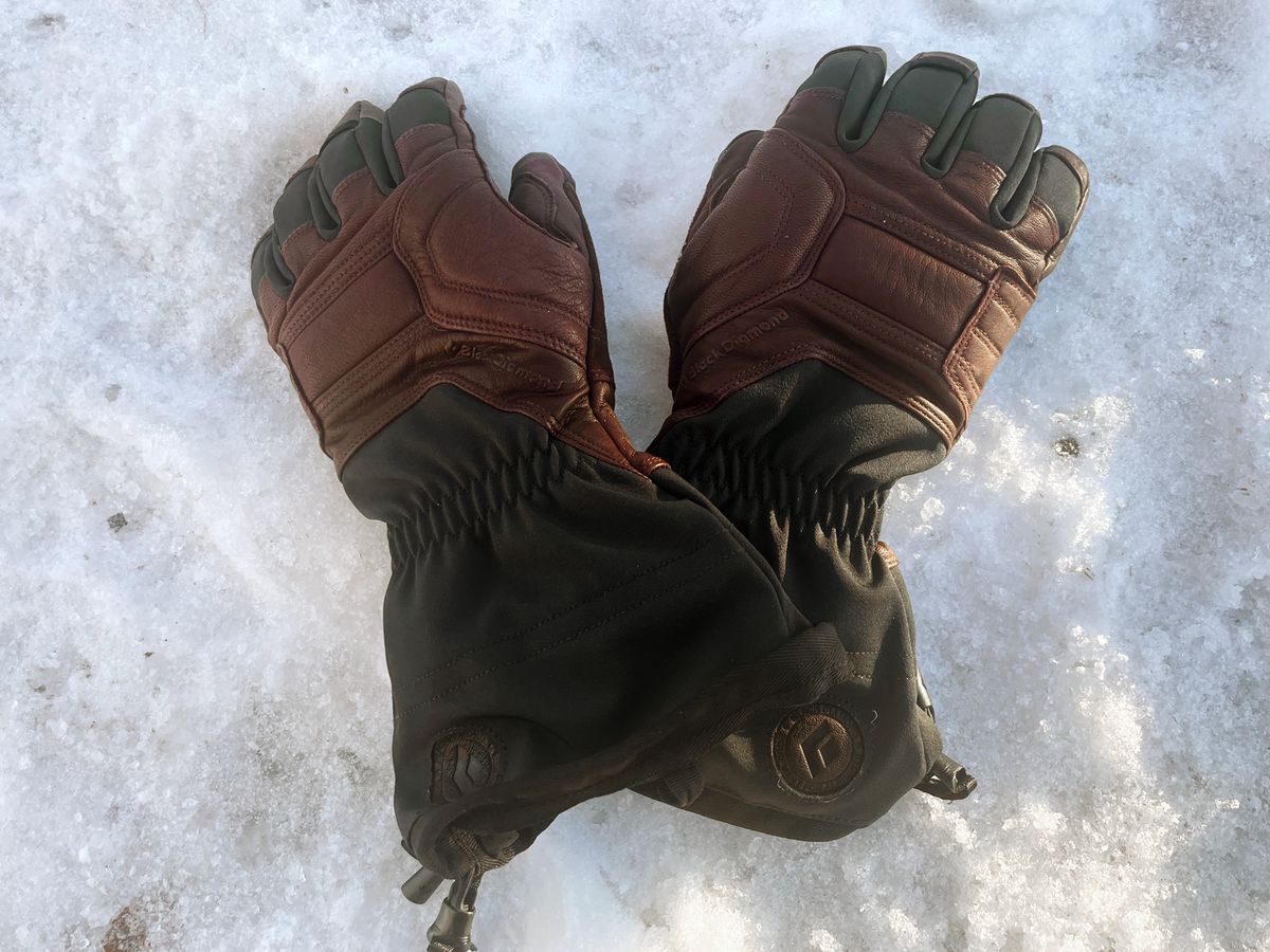 Padded Ice Skating Gloves - Keep Hands Dry, Warm, and Protected