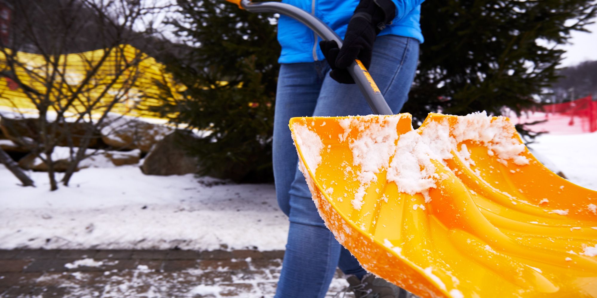 Portable snow shop shovel